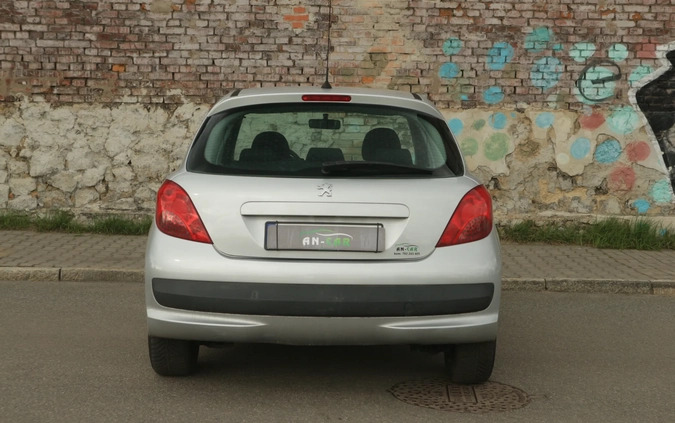 Peugeot 207 cena 10990 przebieg: 134000, rok produkcji 2007 z Śrem małe 529